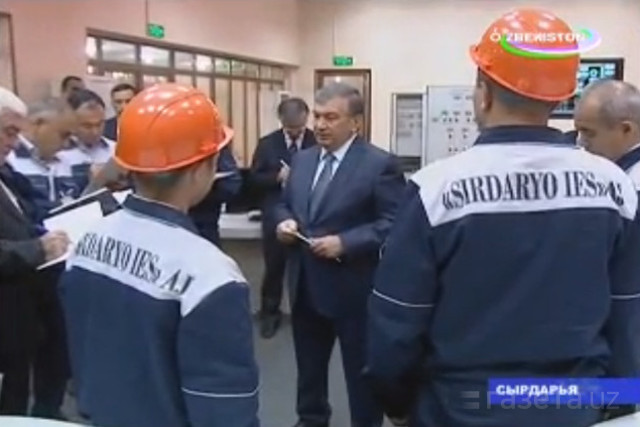 Шавкат Мирзиёев посетил Сырдарьинскую ТЭС